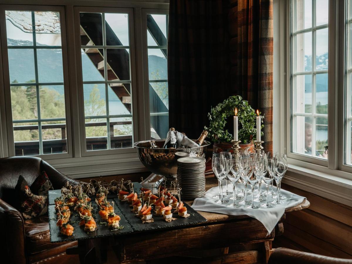 Storfjord Hotel Skodje Екстериор снимка