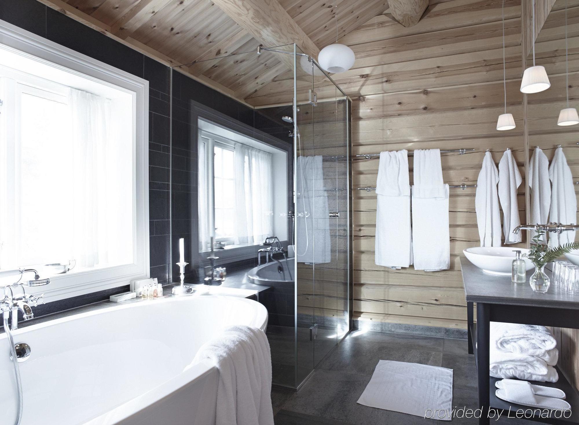 Storfjord Hotel Skodje Екстериор снимка